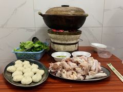 连州果园鸡-威邵鸡煲(西华路总店)