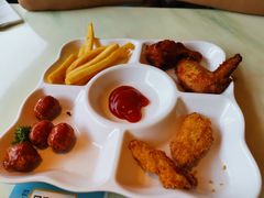 超值经典轻食拼盘-豪客来牛排(中央花苑店)