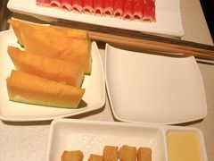 -海底捞火锅鲜切牛肉主题店(长寿路店)