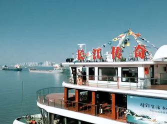 这里是南京重要的港口，自2020年起，幕燕滨江风光带