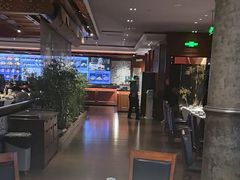 -八府香鸭·啫啫煲(华山路店)