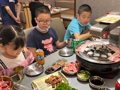 -围炉肉舍•炭烤活鳗•丹东海鲜烤肉(步行街店)