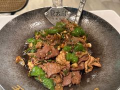 -费大厨辣椒炒肉(黄兴中心广场店)