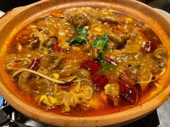 香辣肥肠煲-龙巢盱眙龙虾·牛蛙·烧烤宵夜(八卦岭店)