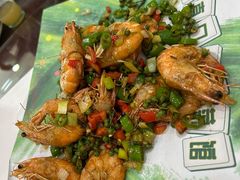葱香黑椒虾-抹直口特色菜馆(一店)