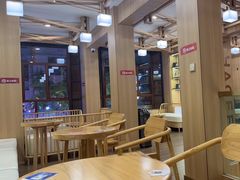 -霸王茶姬(南强街店)