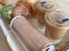 -顶东面包花园·生日蛋糕(世博店)