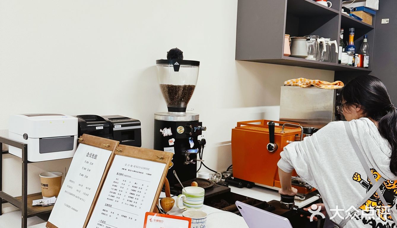 ☕️💁……爱琴海终于有一家好喝的咖啡馆啦