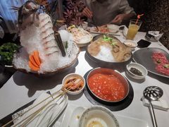 -泓炙颐凤鲜海鲜火锅料理(桐乡店)