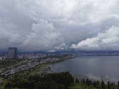 -大理洱海龙湾假日酒店