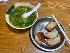 -黄阿姨锅贴大王(万航渡路店)