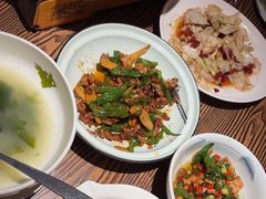 -佬湘楼·27年湘菜(天河都市广场店)