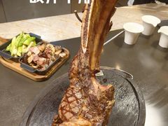 -恰餐厅及酒吧 CHAR Bar & Grill (北京丽都皇冠假日店)