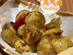 迷迭香烤土豆-POKEE VIA&Brunch·维娅(重庆来福士店)