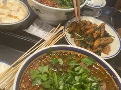 -云阿蛮云南生烫牛肉米线(奉贤路店)
