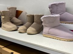 -UGG(燕莎奥特莱斯购物中心店)