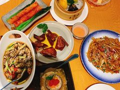 脆皮乳鸽-粤域茶餐厅