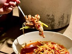 自贡鲜锅蛙-柴门·头啖汤(天安千树店)
