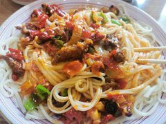 -歹歹的加个面过油肉拌面