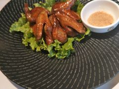 脆皮乳鸽-望乡楼上海菜(日月光店)