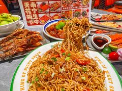 -威记烧嘢·南宁烧烤·超级生牛(绿地店)