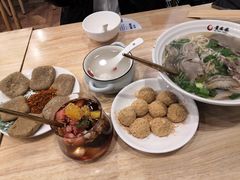 -贵凤凰贵州米粉(五道口店)