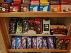 -申德勒食品(宾都苑店)