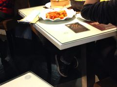 -新大咀港式茶餐厅(宝山万达店)