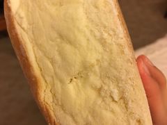 三角芝士包-Juicy Bakery(大学路店)