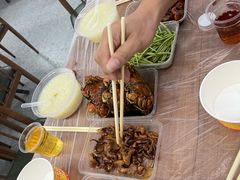 -蓝精灵饺子店