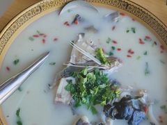 -美顺香食府鱼头老店(雪野湖店)