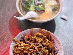 -珠宝街老左杂酱面馆