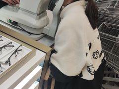 -美式眼镜·授权蔡司.依视路.尼康.豪雅.明月(南翔印象城店)