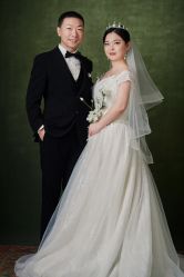 -雪中彩影婚纱摄影·微光艺术中心