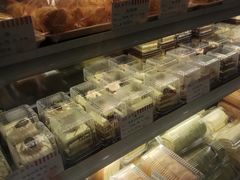 -红宝石·鲜奶小方·海派西点房(南丹店)