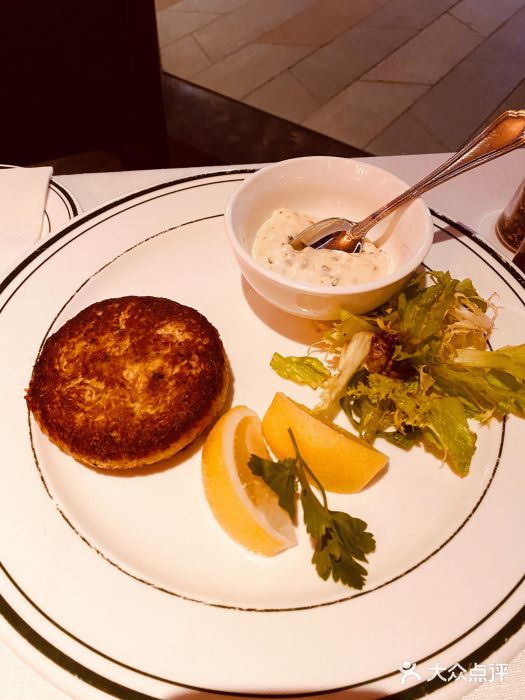 Wolfgang’s Steakhouse 沃夫冈牛排馆(上海白玉兰广场店)招牌蟹肉饼图片