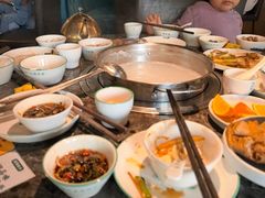 -淘米捞·米汤脆鲩鱼火锅(龙华世纪华庭店)