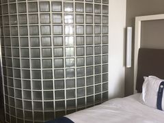 -上海南汇嘴大堤酒店