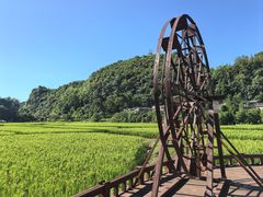 -高荡千年布依古寨旅游景区