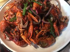 -虾弄弄海派小龙虾·牛羊蝎子火锅