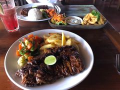 -Pundi Pundi Restaurant