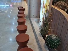 等位区域-小鹅皇港式餐厅(新抚万达店)