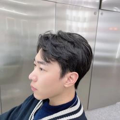 -艾美A·M Hair Salon