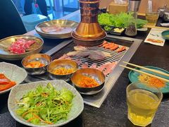 -臻牛烤肉