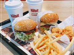 -The Habit Burger Grill 哈比特汉堡(复兴soho店)