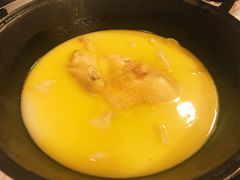 -鲜入围煮花胶鸡海鲜火锅