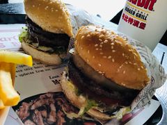 -The Habit Burger Grill 哈比特汉堡(爱琴海店)