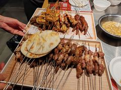 -绿地三只羊羊肉串(万科店)
