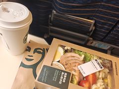 -星巴克(上海虹桥站2A检票口)