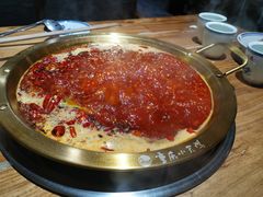 -小天鹅火锅·一线江景洪鼎旗舰店(洪崖洞店)